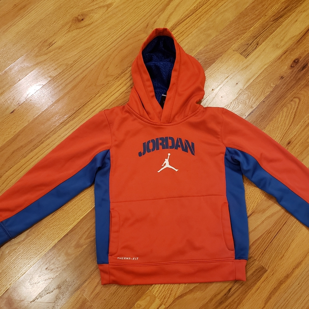 Air Jordan therma-fit hoodie sweatshirt, red and blue, youth size 5-6